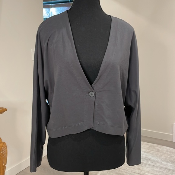 Organic Cotton Charcoal Grey one Button Short Bolero. - Picture 3 of 8
